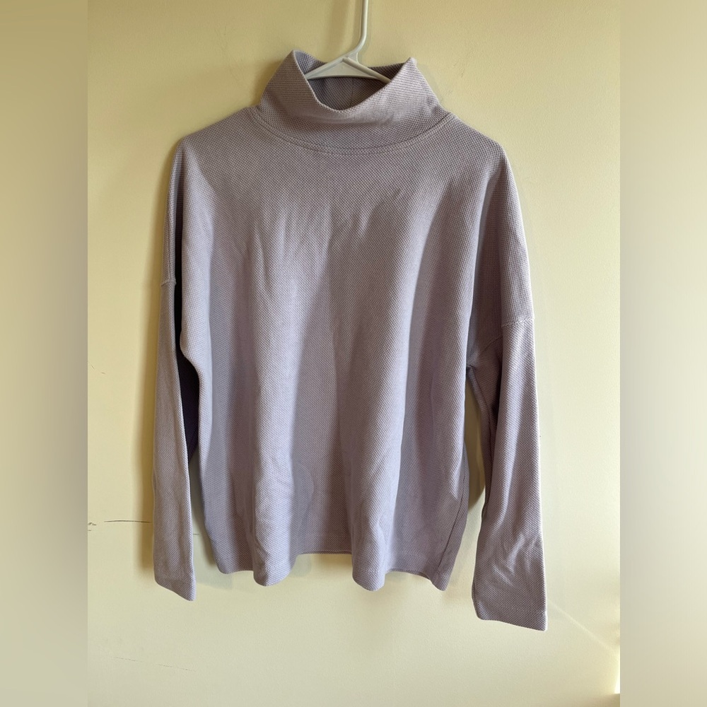 Lavender Vineyard Vines Mock Neck Pullover